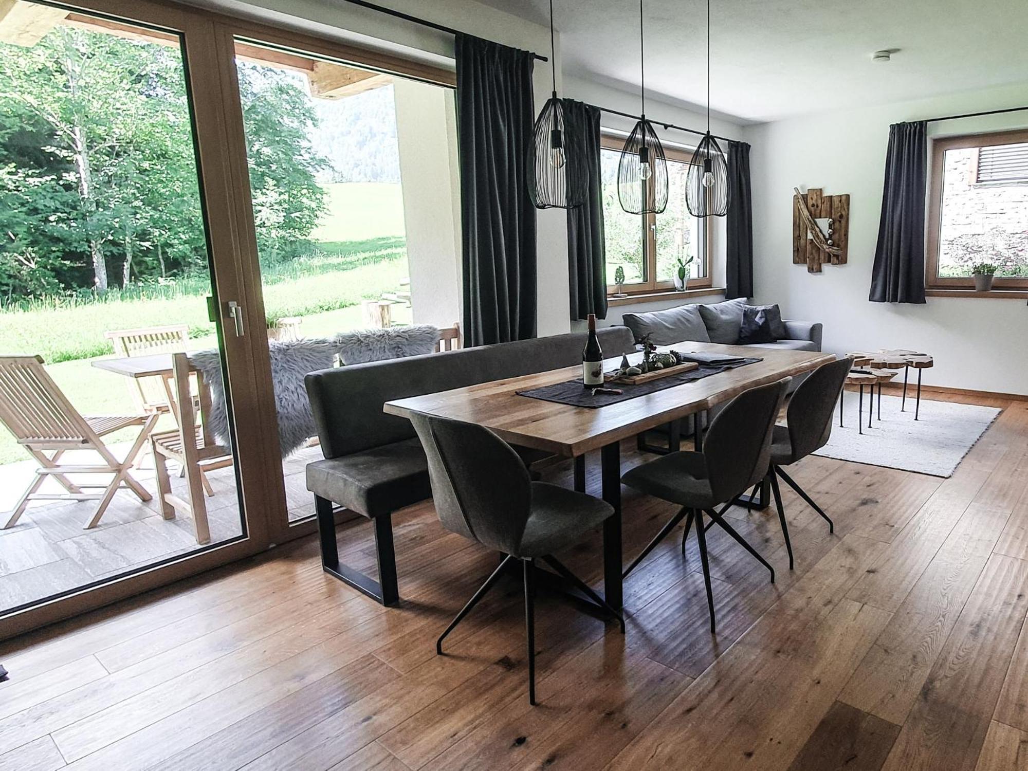 Zeitfrei Chalet Apartments Fieberbrunn Oda fotoğraf